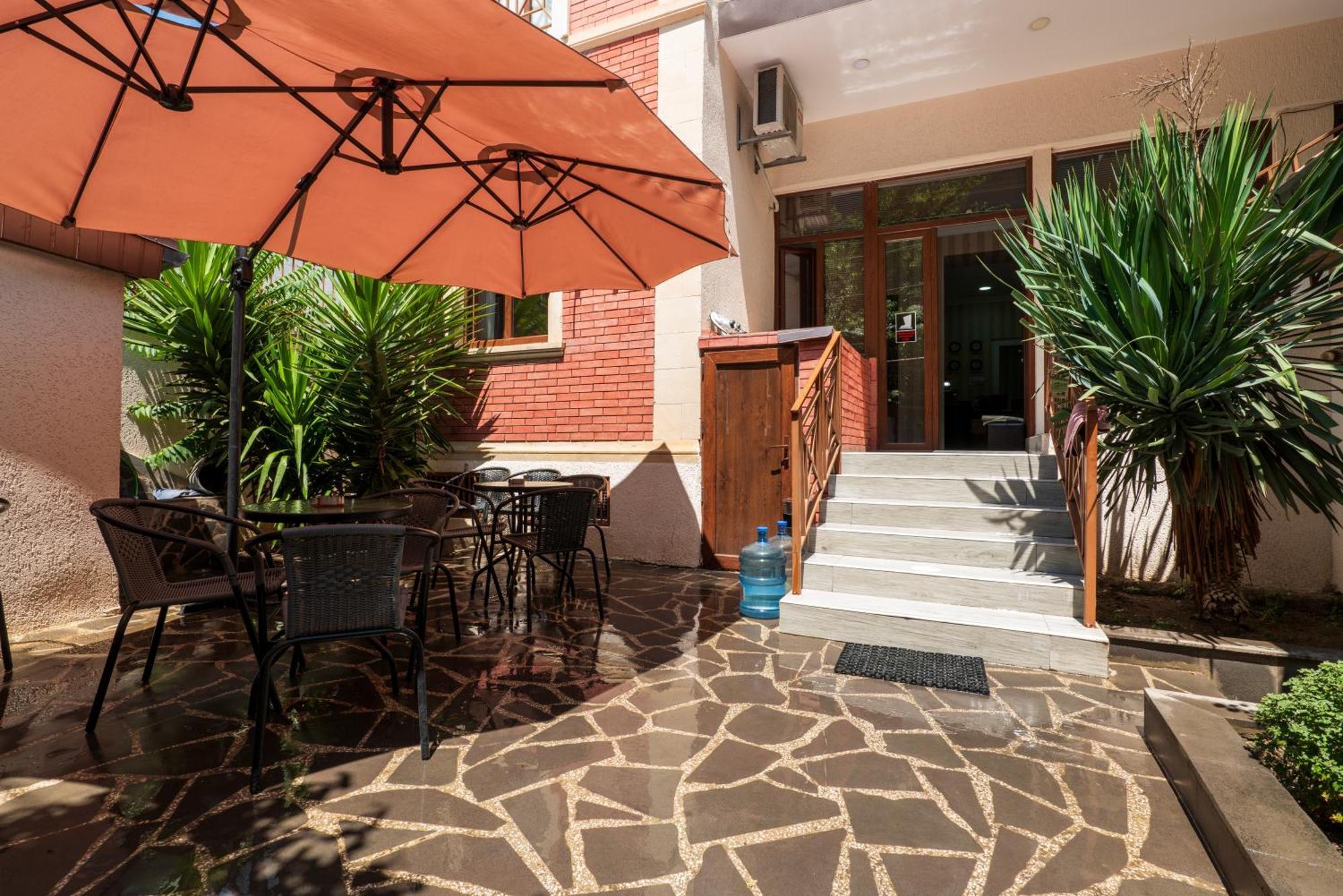 Hotel A&K Tbilissi Extérieur photo
