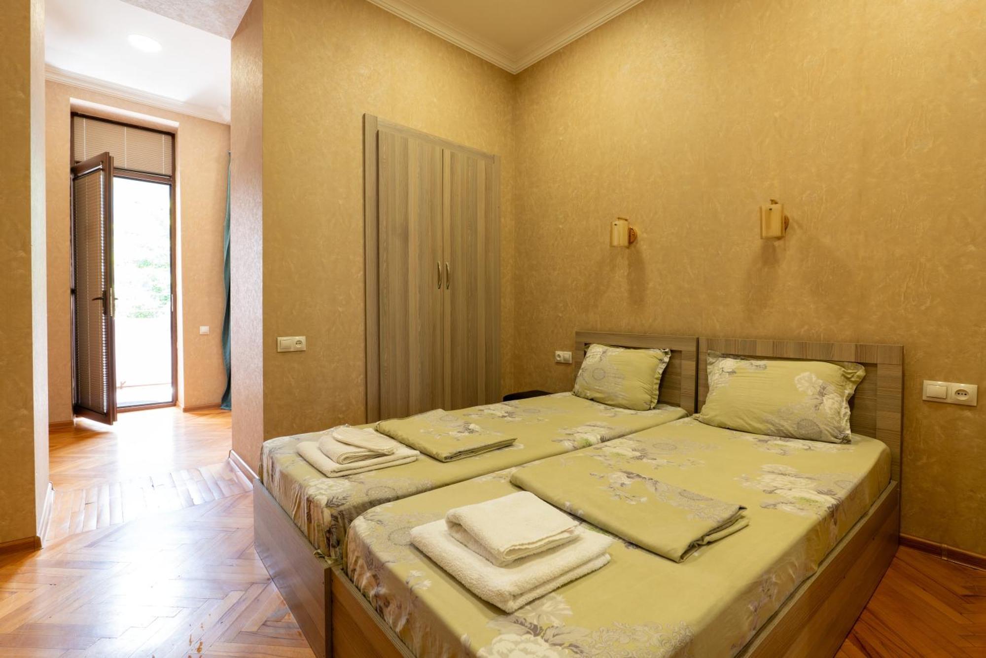 Hotel A&K Tbilissi Extérieur photo
